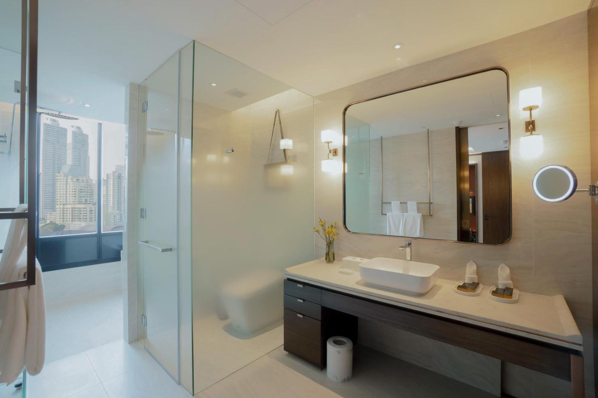 Silq & Hotel 5*